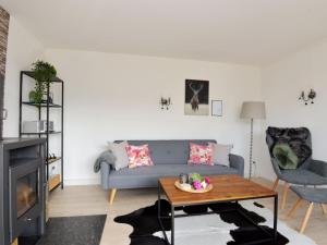 Χώρος καθιστικού στο Holiday Home Anna by Interhome