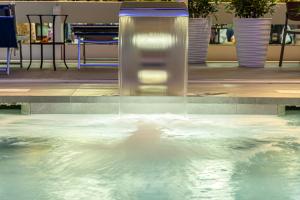 Bazén v ubytování Hotel Niagara nebo v jeho okolí