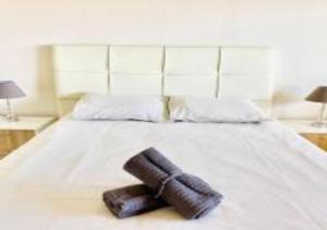 Foto dalla galleria di Enjoy Sunsets at Fully Equipped 2BR Oceanside View by Aqua Vista Tenerife ad Adeje