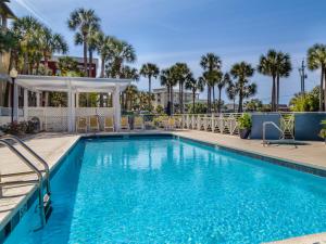 Πισίνα στο ή κοντά στο Gulf Place Courtyard 29 by Newman-Dailey