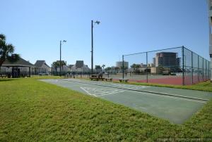 Tenis a/nebo squash v ubytování Sandpiper Cove Unit1064 nebo okolí