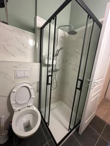 Bilik mandi di Provence Sweet Home +31 gambar