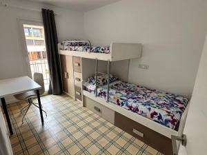 Postel nebo postele na pokoji v ubytování Apartamento con terraza 4 pax