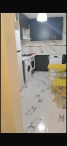 Kuchyň nebo kuchyňský kout v ubytování Altiparmak emlak + 7 fotografií