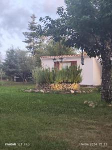 Vonkajšia záhrada v ubytovaní LES GORGES DU VERDON chalet