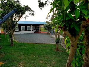 Zahrada ubytování Cheerful Family Home, Boqueron Beach 5 minutes