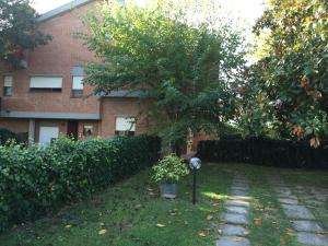 A garden outside Gelso
