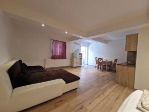 Prostor za sedenje u objektu Triple Serenity Suite