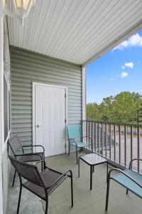 Rehoboth Beach Home that has It All的阳台或露台