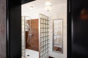 Koupelna v ubytování Werners Boutique Hotel + 37 fotografií