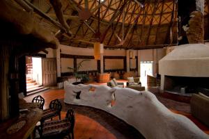Gallery image of Masai Mara Sopa Lodge in Ololaimutiek
