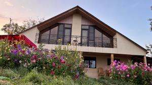 Zahrada ubytování Shenlik Rest House