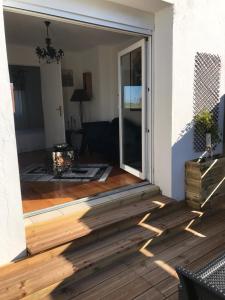 Gallery image of Sangatte Guest House - Studio Terrace - Seafront in Sangatte