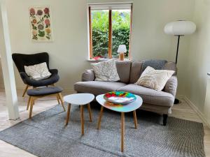 Posezení v ubytování Röda huset Kåseberga