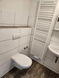 Koupelna v ubytování Hotel Hoyers in Pinneberg