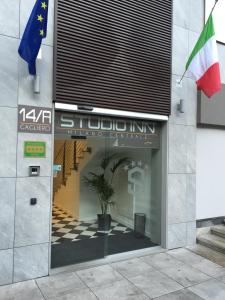 Exteriér alebo vchod do ubytovania Hotel Studio Inn Centrale & Milano Urban Padel
