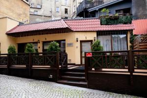 Budova, v ktorej sa apartmán nachádza