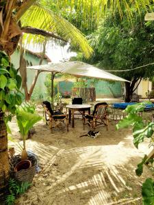 Κήπος έξω από το Casa IURUKUA-bangalos com ou sem cozinha, perto da praia e cercados pela natureza