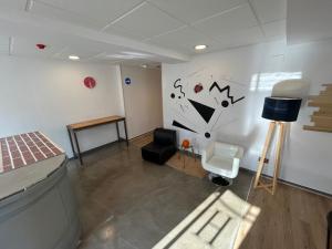 A seating area at Lotila Flats Rio Caudal