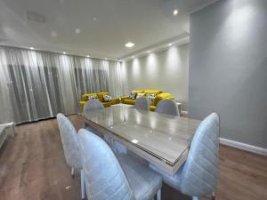 Φωτογραφία από το άλμπουμ του شقة فندقية داخل بيفرلي هيلز الشيخ زايد رقم هاتف صفر صفر اتنين صفر واحد واحد صفر اتنين اربعه ثلاثه صفر 222 σε Sheikh Zayed