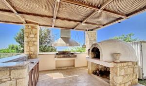 Afbeelding uit fotogalerij van Avakas Sunset Villa in Paphos City