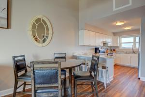 Køkken eller tekøkken på Cool Story