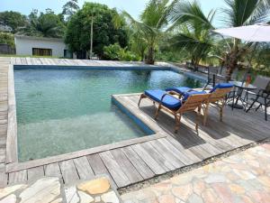 Piscina di Villa tropical o nelle vicinanze