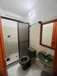 Koupelna v ubytování Hotel Estambul