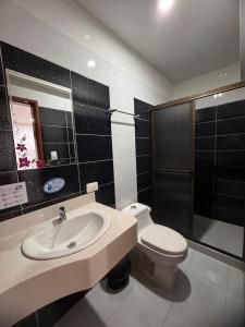 Koupelna v ubytování Hotel Estambul