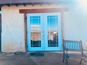 Foto sihtkohas Twentynine Palms asuva majutusasutuse Hilltop Cabin with Starlink and View 10 mins to JT Park galeriist