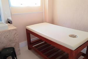 Camera piccola con tavolo e sgabello di Bayview Luxury Umarizal a Belém Altre 20 foto