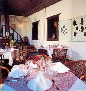 Restaurace v ubytování Villa Perla Hotel