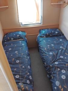 GristhorpeにあるAsh Close 64- Blue Dolphin Heaven - Budget Caravanのギャラリーの写真