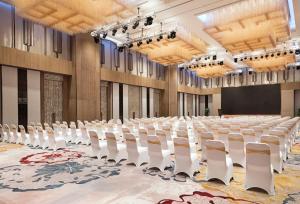 Konferenční prostory v ubytování HUALUXE Wuhu + 37 fotografií