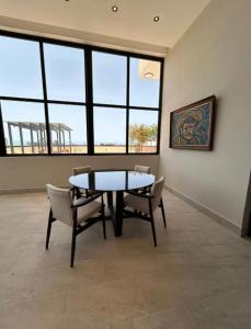 Φωτογραφία από το άλμπουμ του NEW Luxury 2BR King Bed, Gym, & Pool in the heart of Santo Domingo στο Σάντο Ντομίνγκο