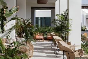 Hotel Indigo Grand Cayman by IHG外面的花园