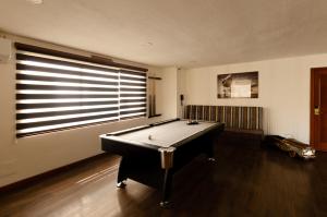 Biliár nebo kulečník v ubytování Hotel Mitru Sur