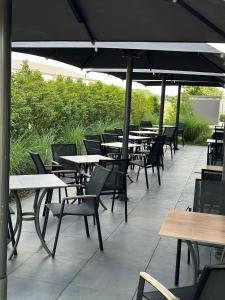 Εστιατόριο ή άλλο μέρος για φαγητό στο AKZENT Hotel DÉJANIL