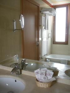 Fotografie z fotogalerie ubytování II Castillas Madrid v destinaci Madrid + 16 fotografií