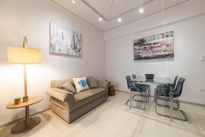 Posedenie v ubytovaní L'appartement blanc dans le centre de Glyfada