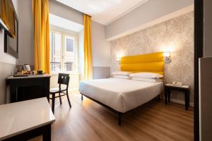 Cama ou camas em um quarto em Hotel Virgilio mais 37 fotos