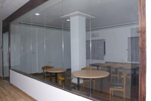 Fotografie z fotogalerie ubytování Parivar Comfort Luxury Rooms v destinaci Virār