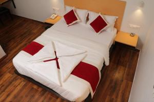 Fotografie z fotogalerie ubytování Parivar Comfort Luxury Rooms v destinaci Virār + 23 fotografií