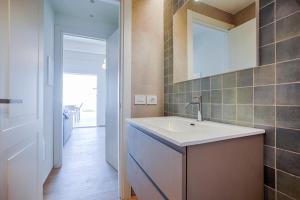 Koupelna v ubytování VillaMar Residence + 36 fotografií
