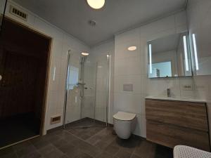 Gallery image of Modern cabin with panorama view in Olden