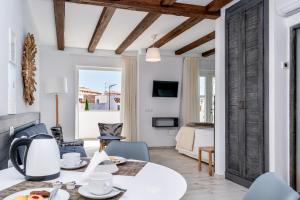 Casa Del Patio - Boutique Apartments的电视和/或娱乐中心
