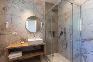 Ένα μπάνιο στο LUZIA AGRIRESORT - Piscina Idromassaggio con Vista Mare Aperta fino alle ore 23-00 +228 φωτογραφίες