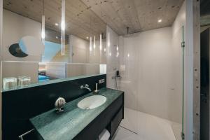 A bathroom at Seiser Alm Urthaler