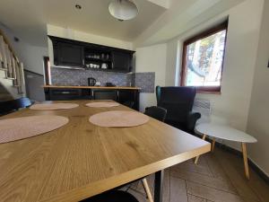 Kuchyň nebo kuchyňský kout v ubytování Gryf-Balt - Apartament