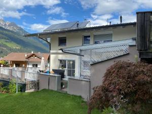Foto dalla galleria di Ferien Haus - Ferienwohnung Lorena a Neustift im Stubaital